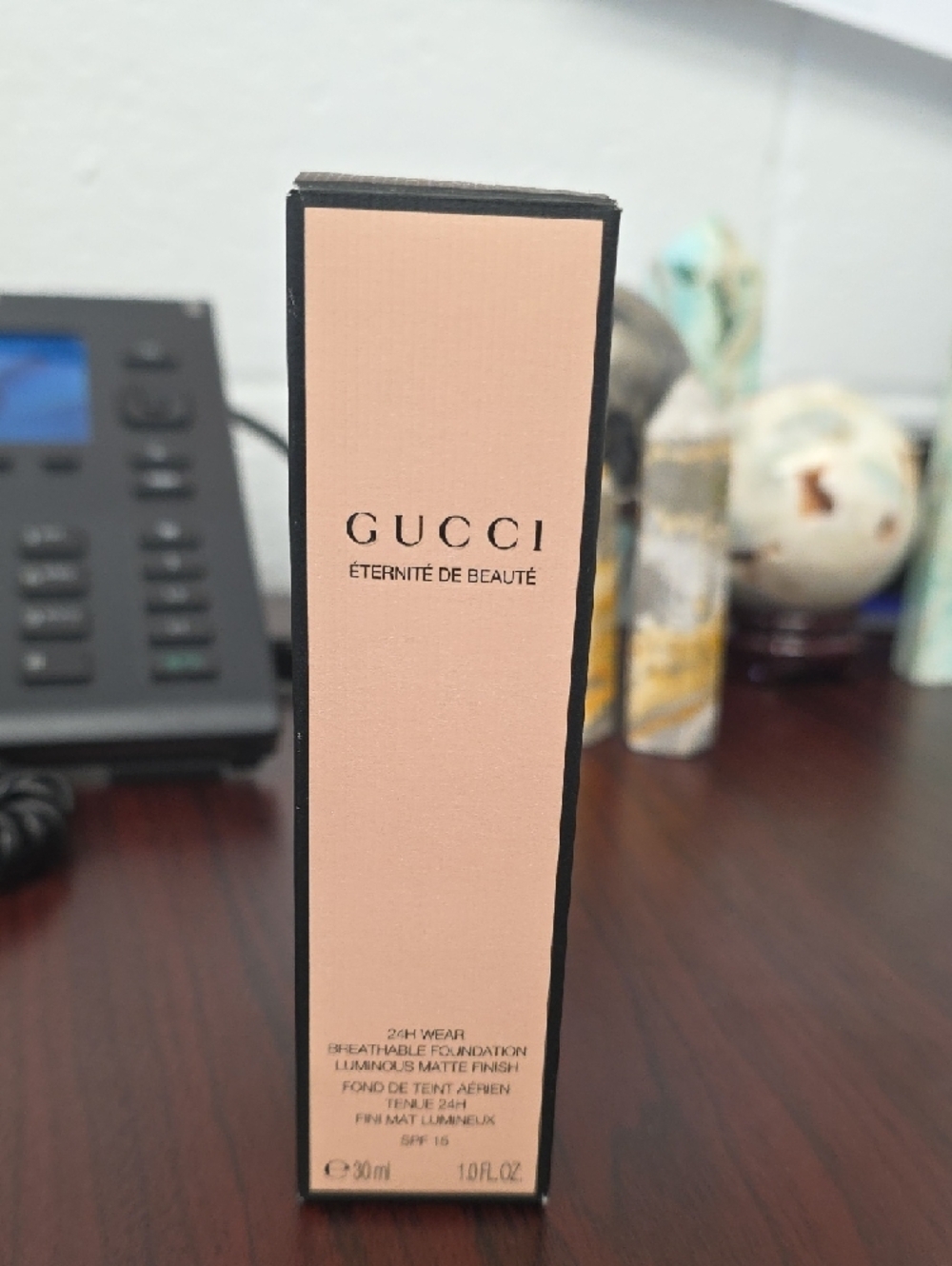 Gucci Éternité de Beauté Foundation in Beige Tone - Pink Box - Picture 2 of 6